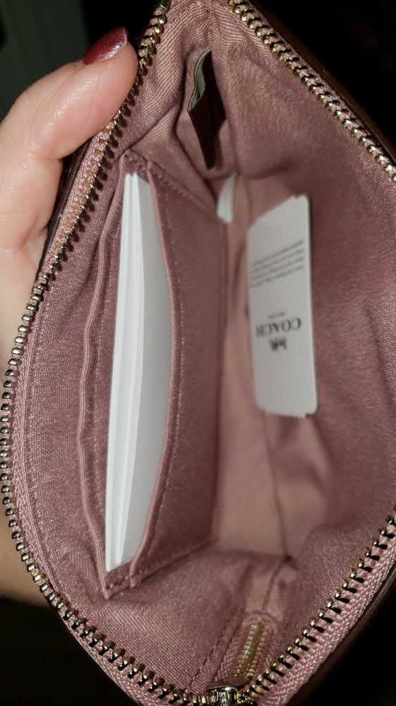 NEW COACH Corner Zip Wristlet Dusty Roase - Picture 2 of 2